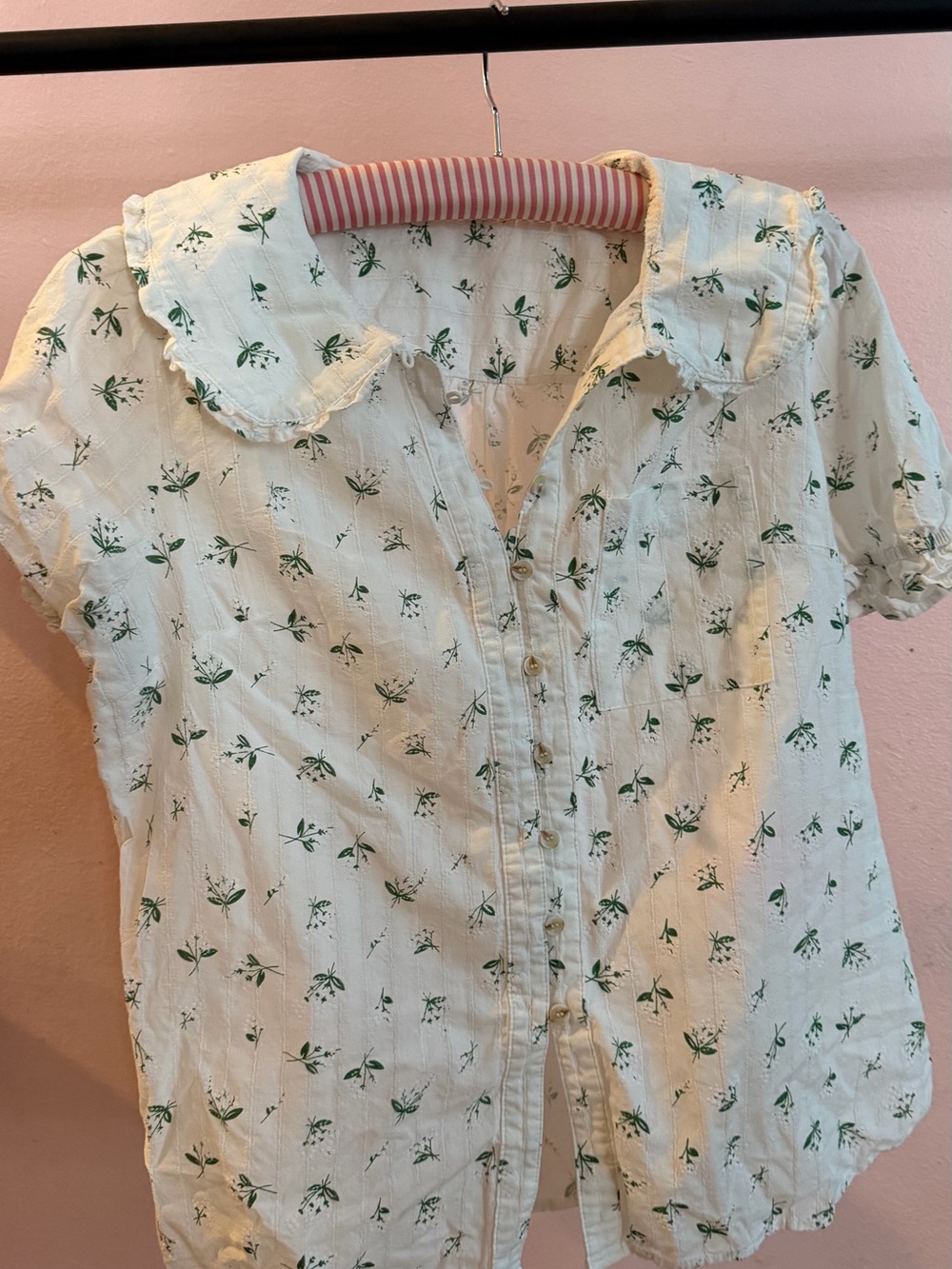 Light Cream Floral Button-Front Blouse with Scalloped Collar